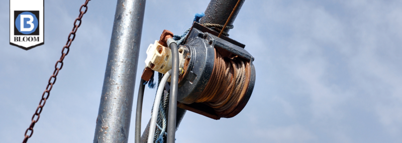 Picture of a hydraulic winch in use